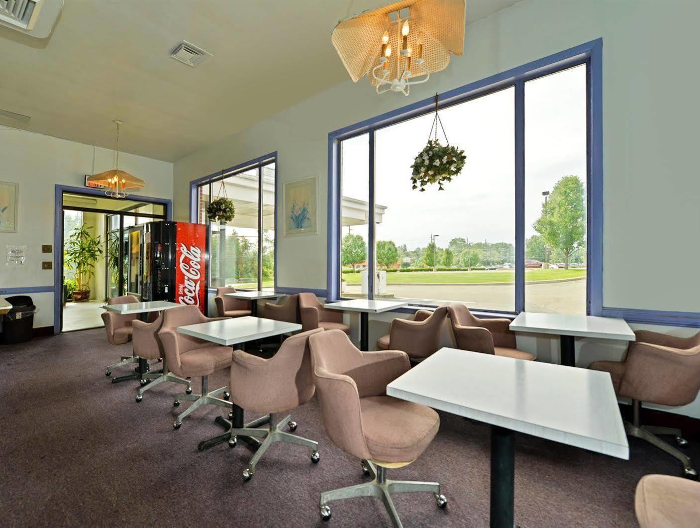 Americas Best Value Inn Bridgewater Exteriör bild